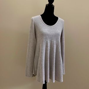 Slenderizing cream/gray striped tunic. Soft knit. Excellent condition.  Medium.